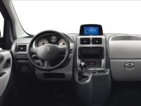 Фото Peugeot Expert микроавтобус 2.0 HDi MT L2H1 №12